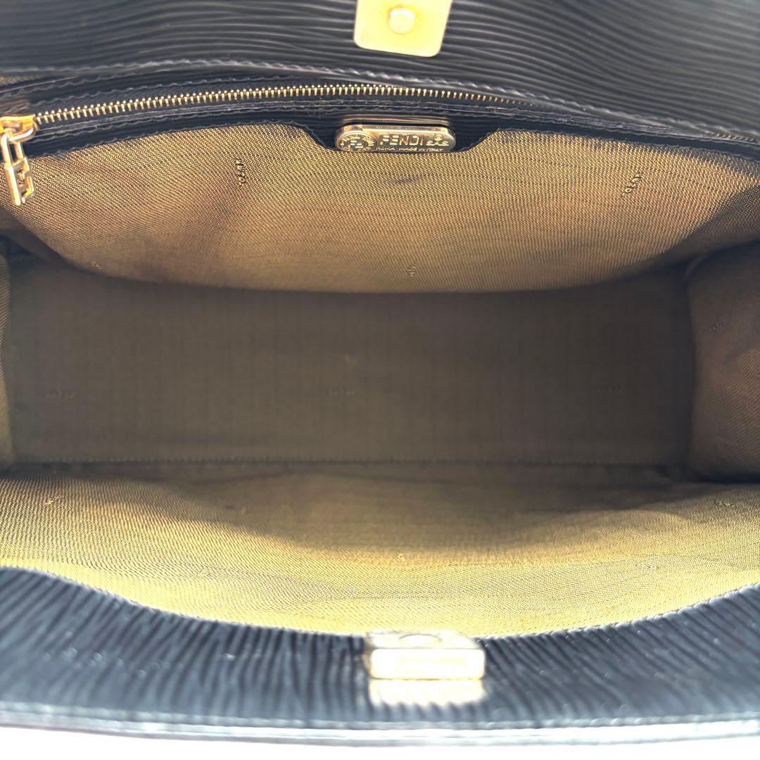 【美品】フェンディ トートバッグ エピ ロゴ型押し ブラック レザー A4