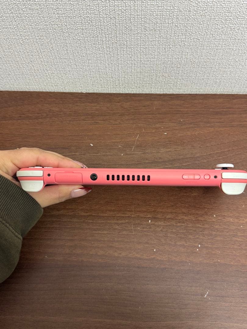 【送料込み】通電確認済★switchLite Nintendo ピンク　ケース付