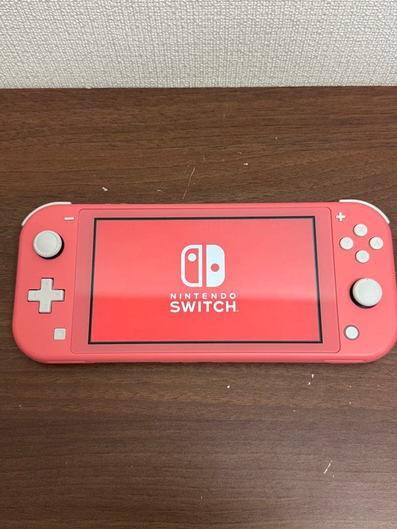 【送料込み】通電確認済★switchLite Nintendo ピンク　ケース付