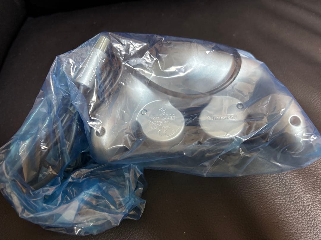 【未使用新品】GC ゲームキューブコントローラー/シルバー