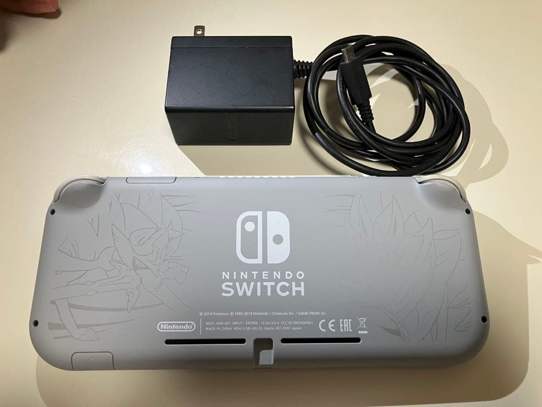 Nintendo Switch Lite ポケモン　ザシアン ザマゼンタ