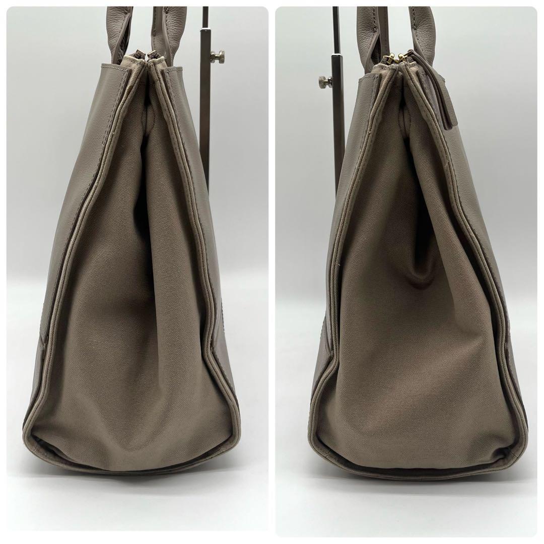 【美品】トリーバーチ ビジネスバッグ トート A4可 グレージュ シボ革 レザー