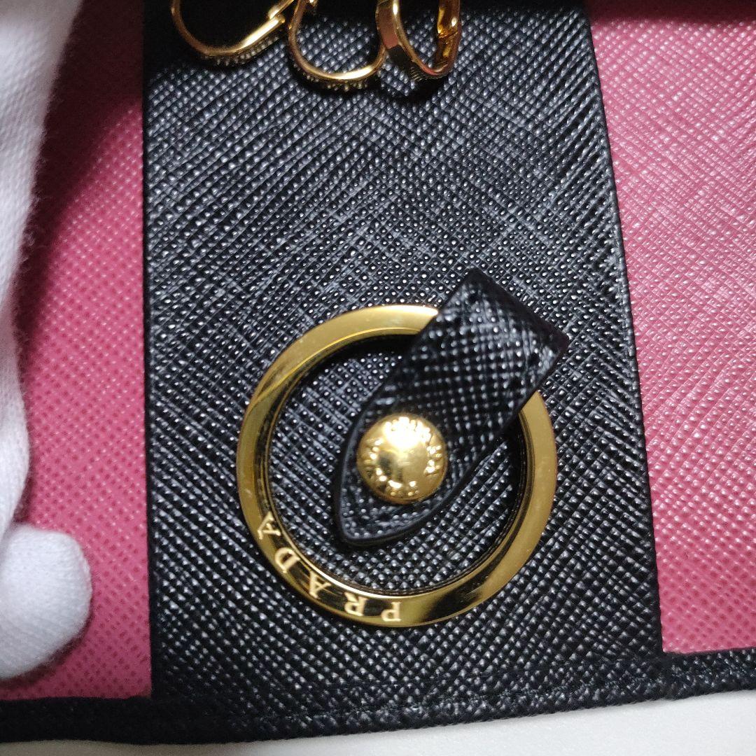 【未使用】PRADA キーケース サフィアーノ ブラック/ピンク レザー プラダ