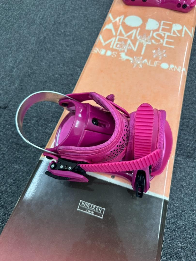 MODERN AMUSEMENT スノーボード 145センチ