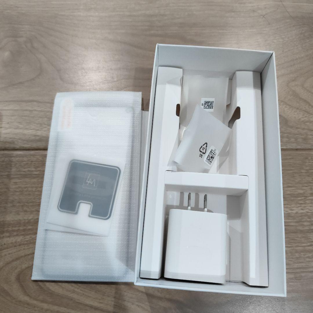 HUWAEI NOVA 5T 128MB SIMフリー Spigenケースなど付