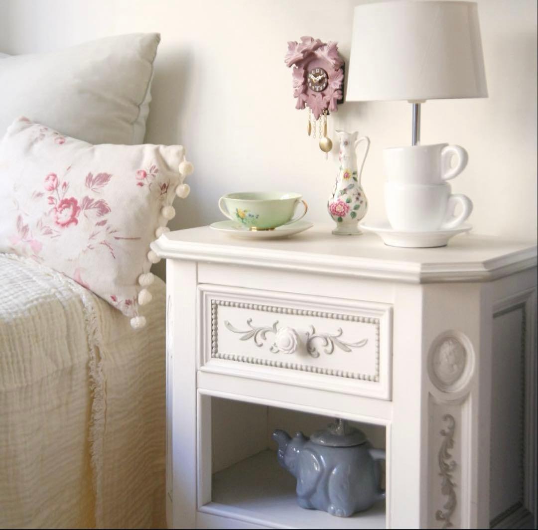 kino サイドテーブル　ホワイト