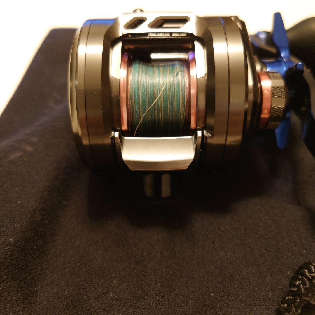 ソルティガbj 右ハンドル ベイトリール 4.9ギア比