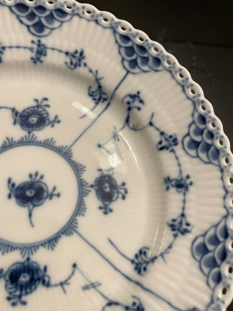 ロイヤルコペンハーゲン ブルーフルーテッド フルレース プレート 20cm