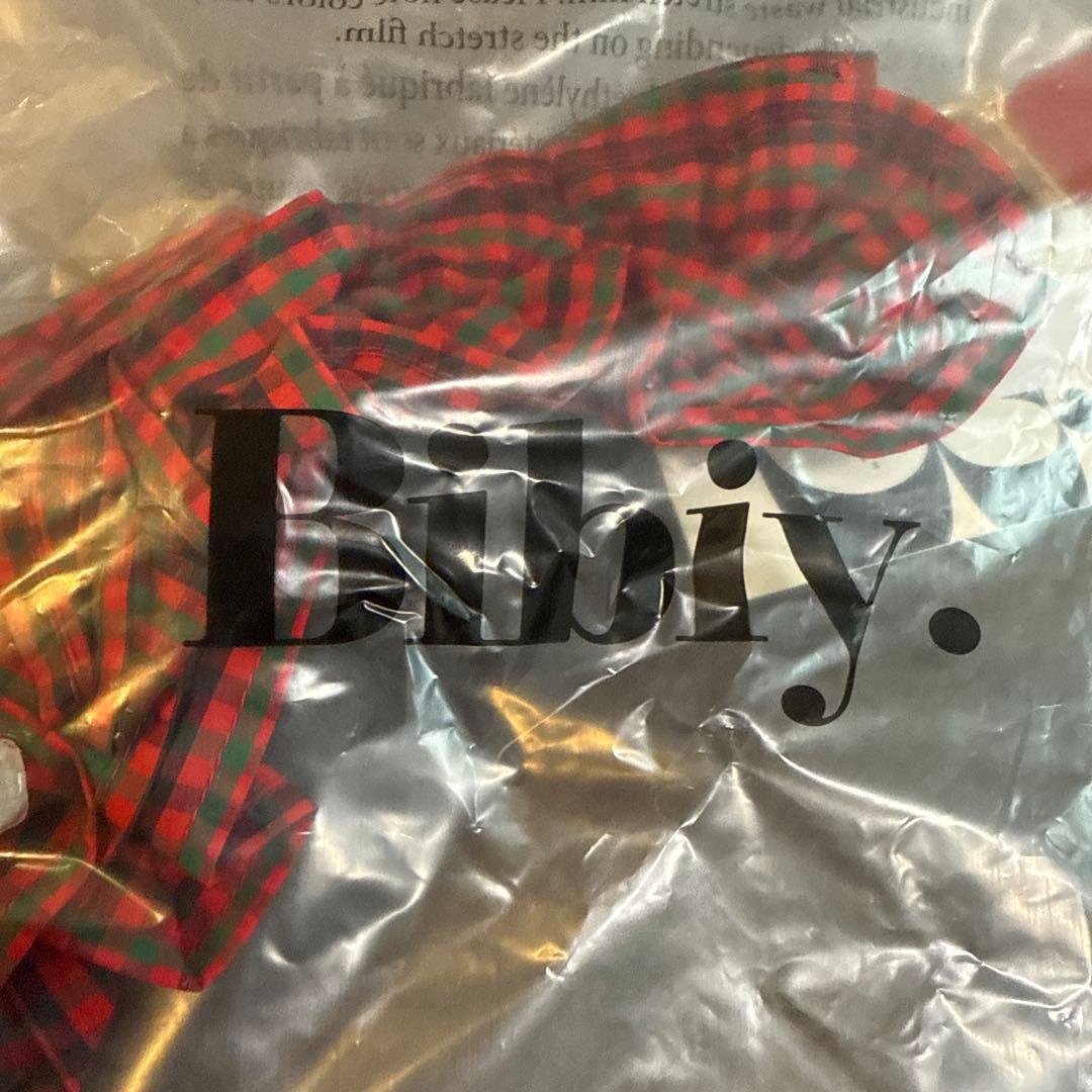 【新品未開封】Bibiy.×familiar ハンドストラップ　赤チェック