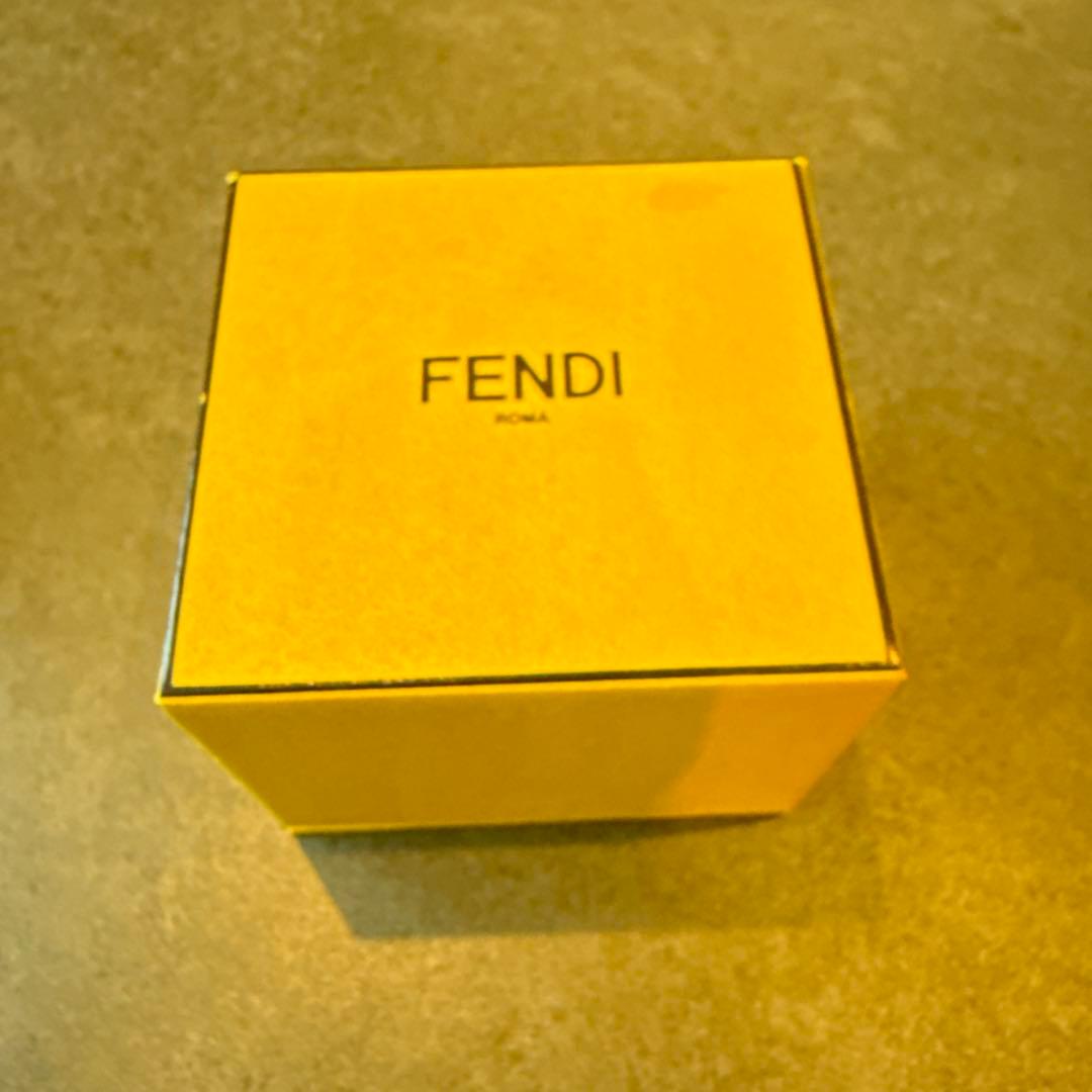 フェンディ　ピアス　FENDI 片耳　未使用