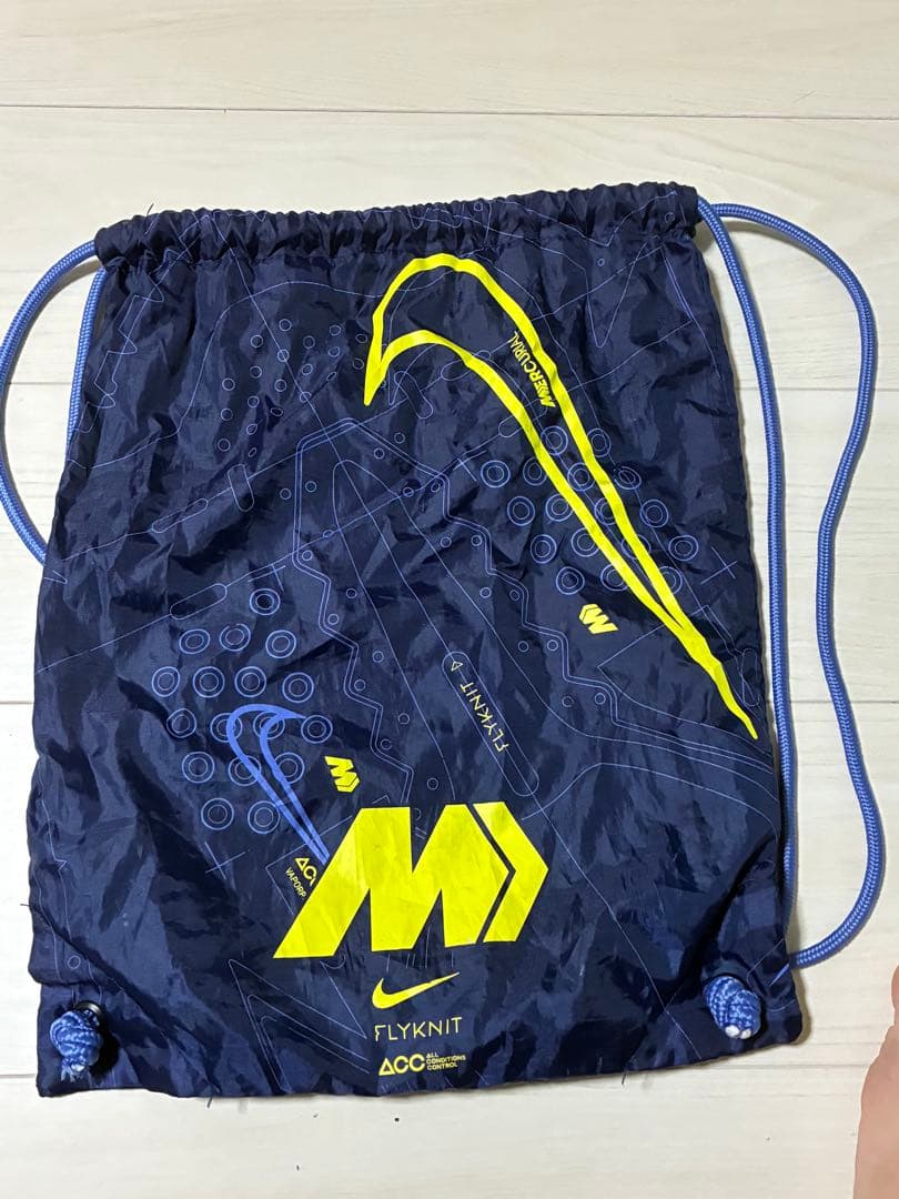 Nike Mercurial スパイク 紫/黄色