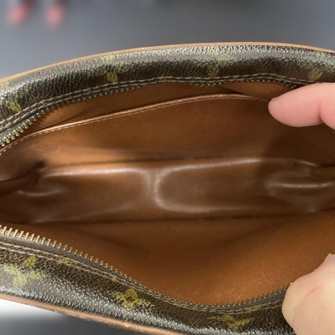 LOUISVUITTON　クラッチバッグ　モノグラム