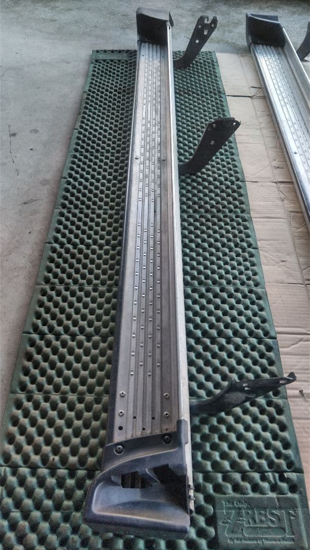 ハイラックス、スポーツピックアップ、ダブルキャブ用、サイドステップ