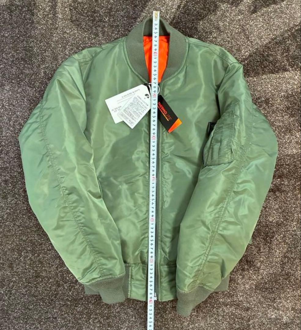 AVIREX MA-1ジャケット