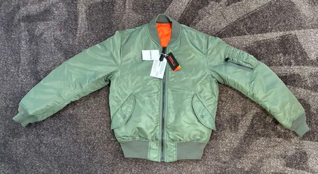 AVIREX MA-1ジャケット