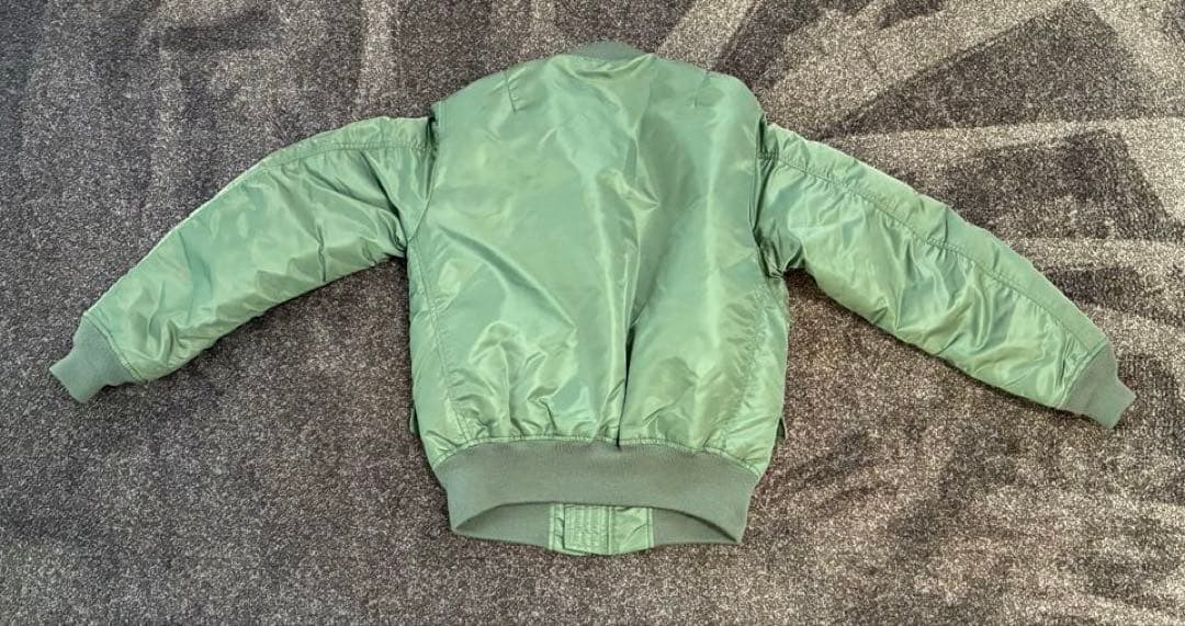 AVIREX MA-1ジャケット