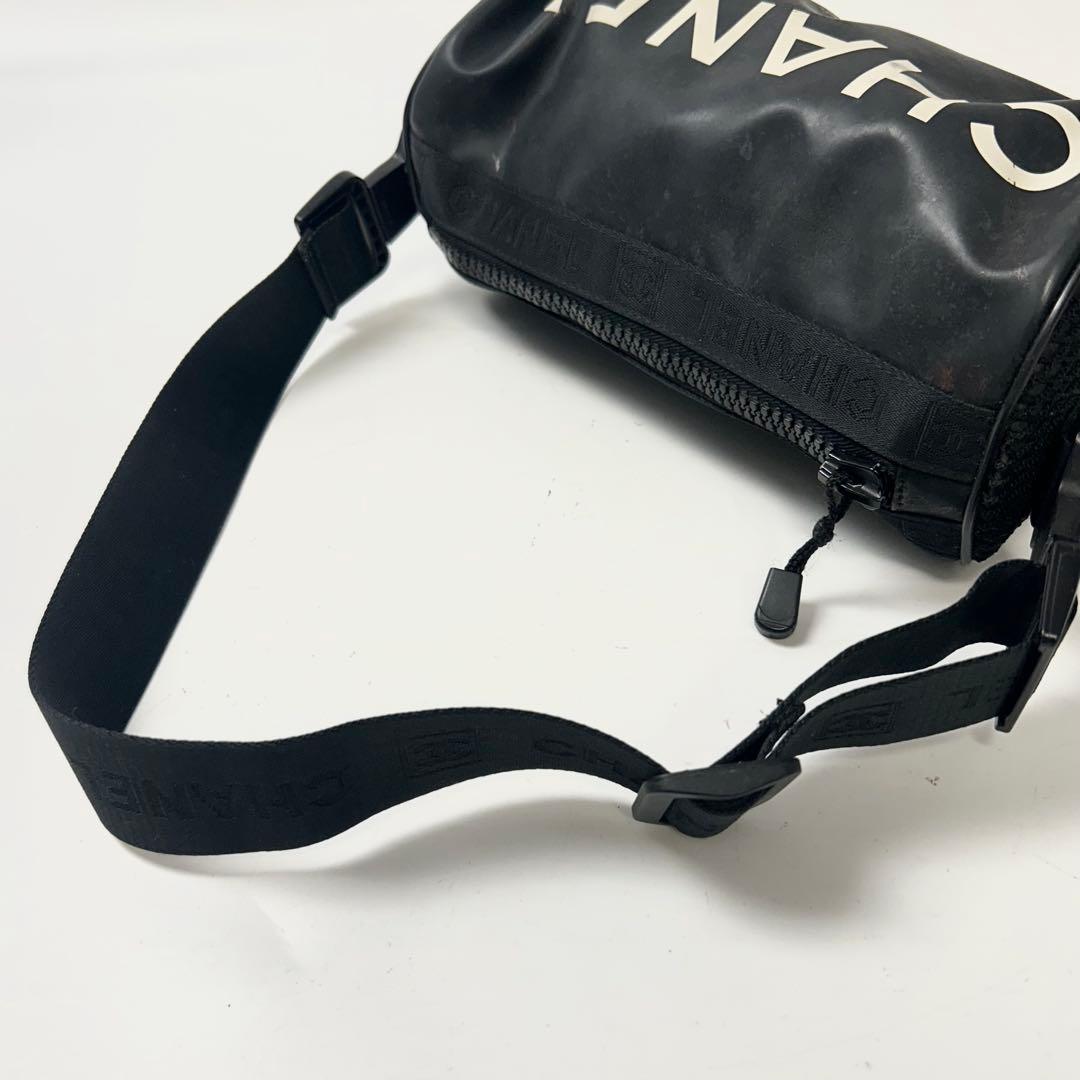 あちゅ CHANEL スポーツライン　ナイロン　ショルダーバッグ