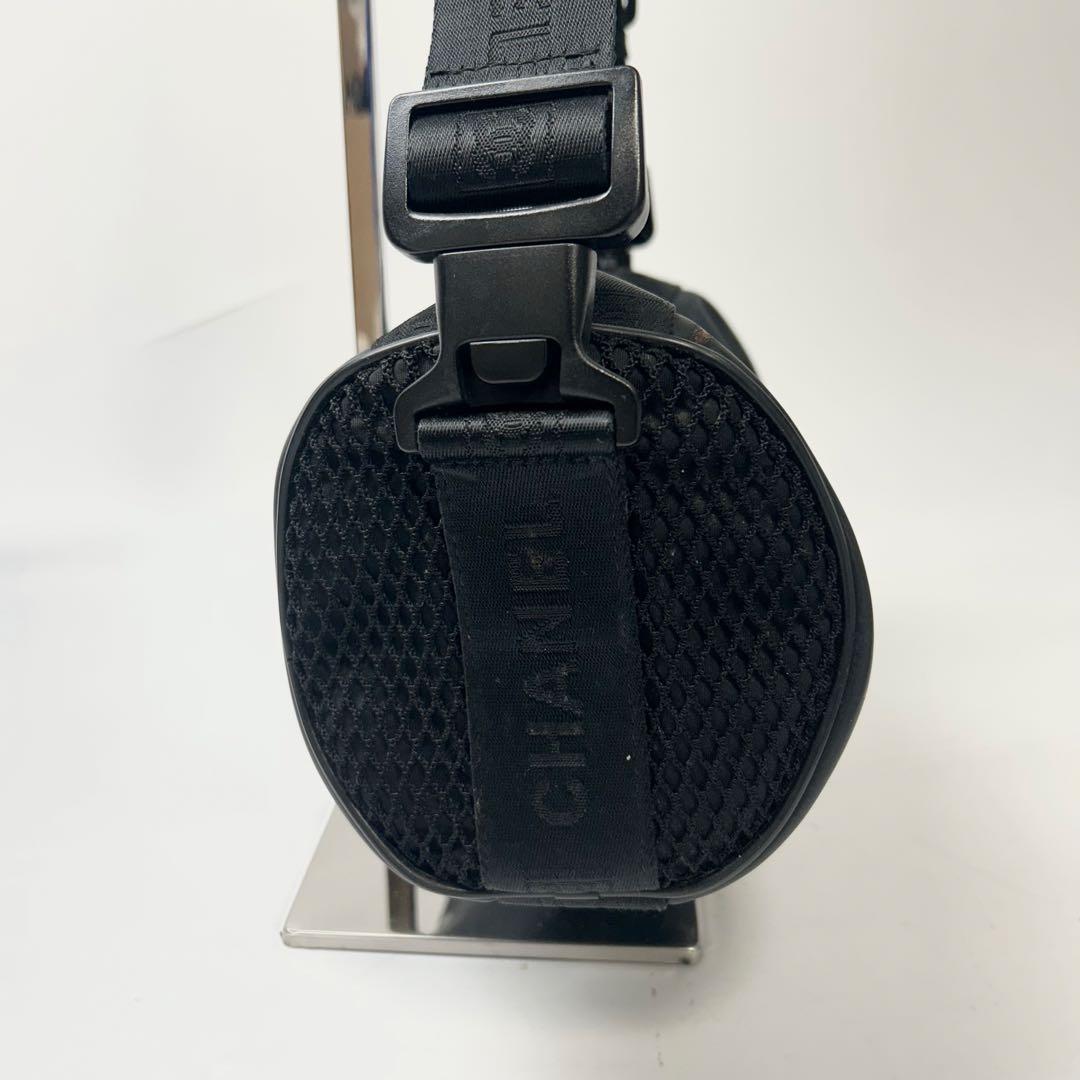 あちゅ CHANEL スポーツライン　ナイロン　ショルダーバッグ