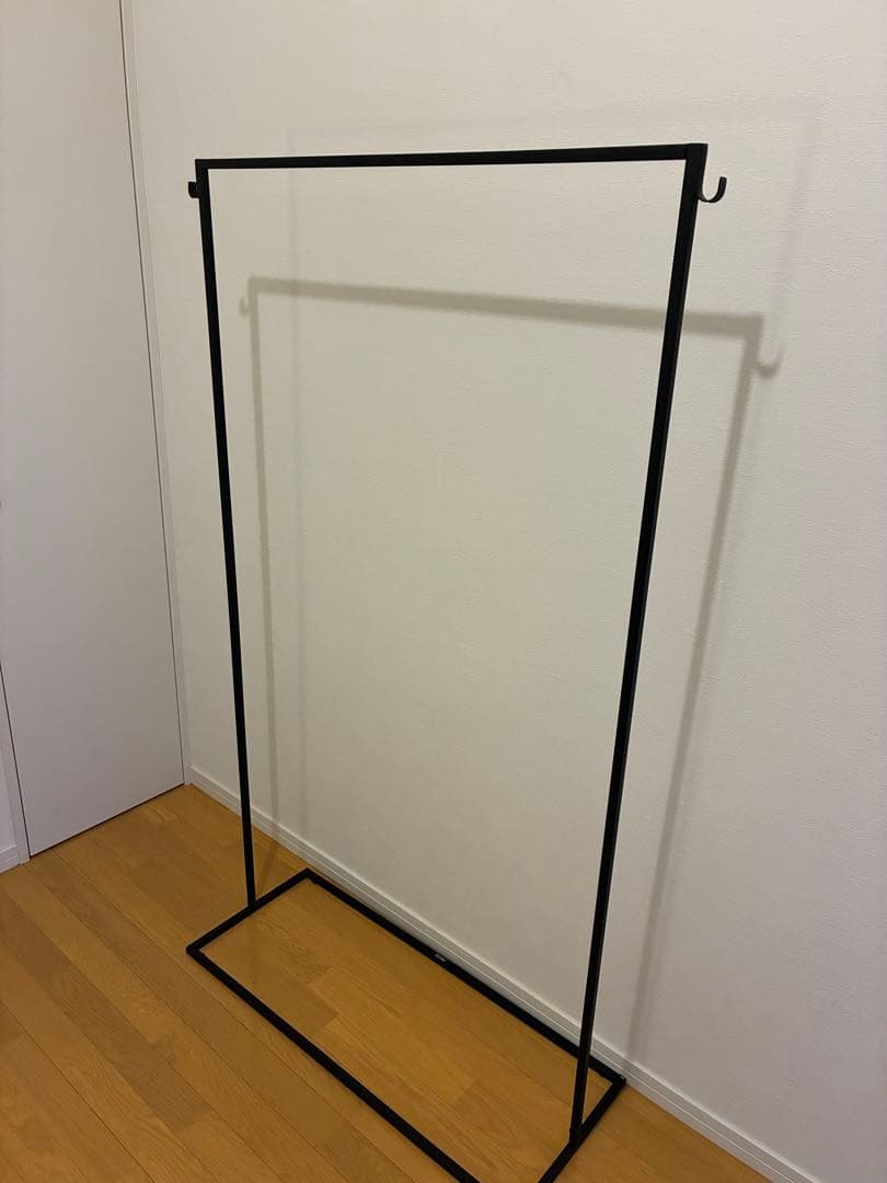 Zara  ハンガーラック