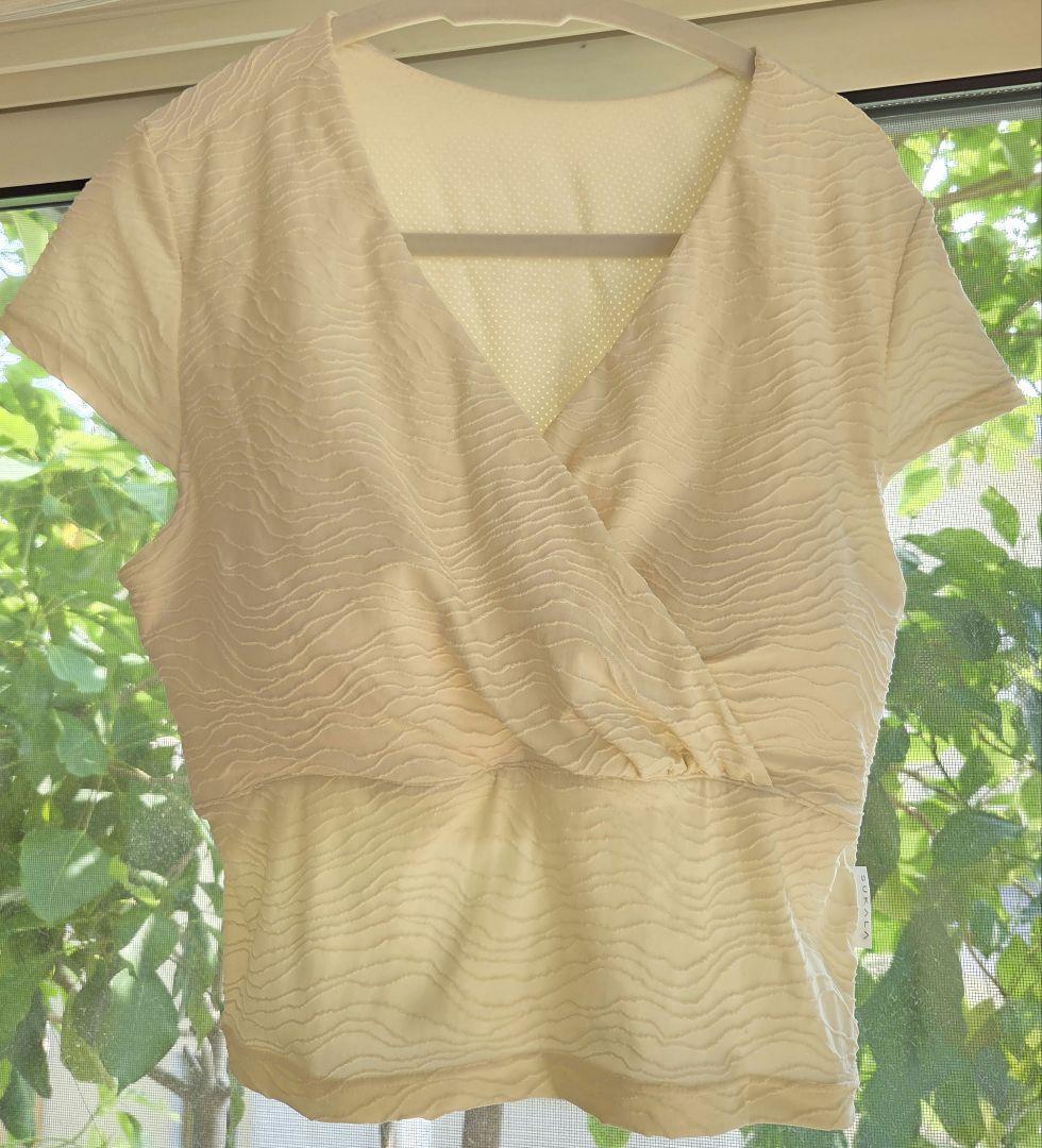 SUKALA♪美品 ☆キャップスリーブトップス ホワイト(クリーム色)Lサイズ