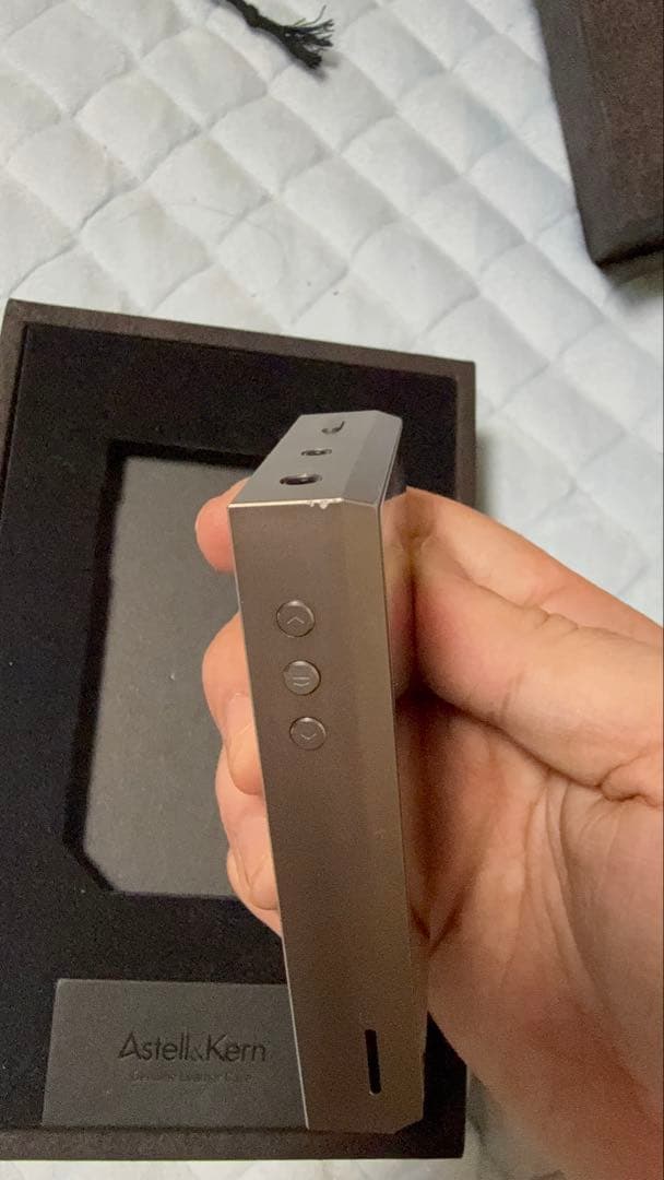 Astell&Kern AK240デジタルオーディオプレーヤー