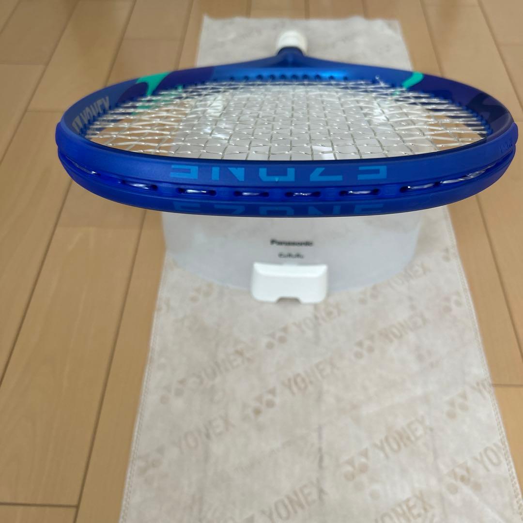 【ほぼ未使用】YONEX EZONE100 テニスラケット ブルー