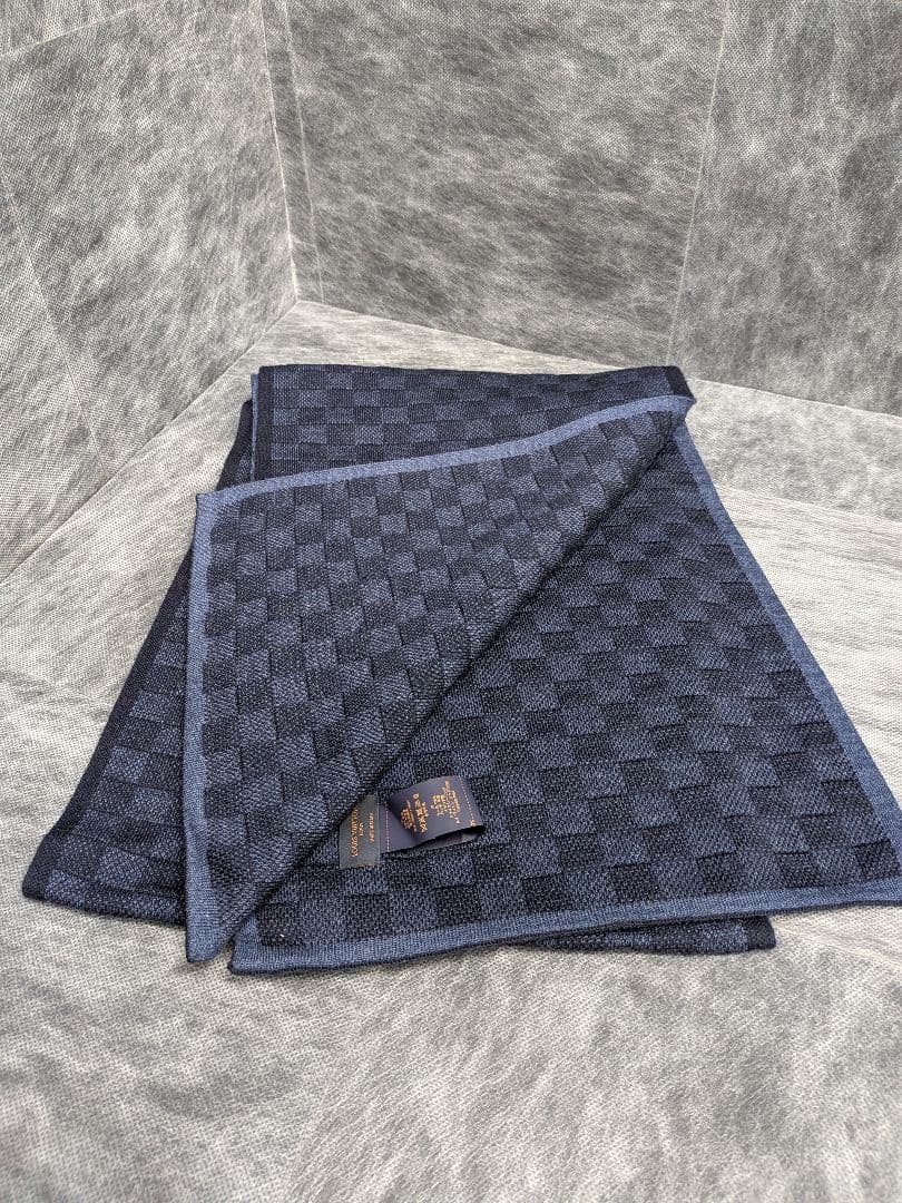 Louis Vuitton ダークブルー チェック マフラー