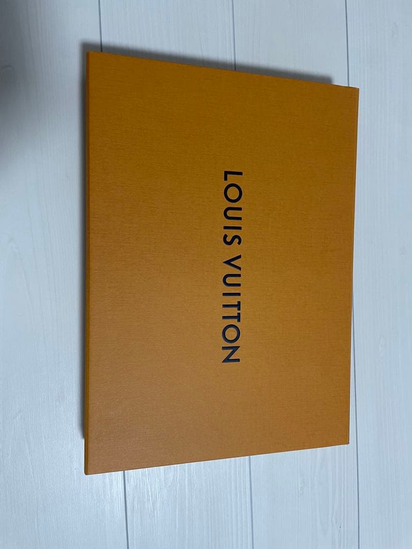 Louis Vuitton エシャルプロゴマニア マフラー　ピンク　美品