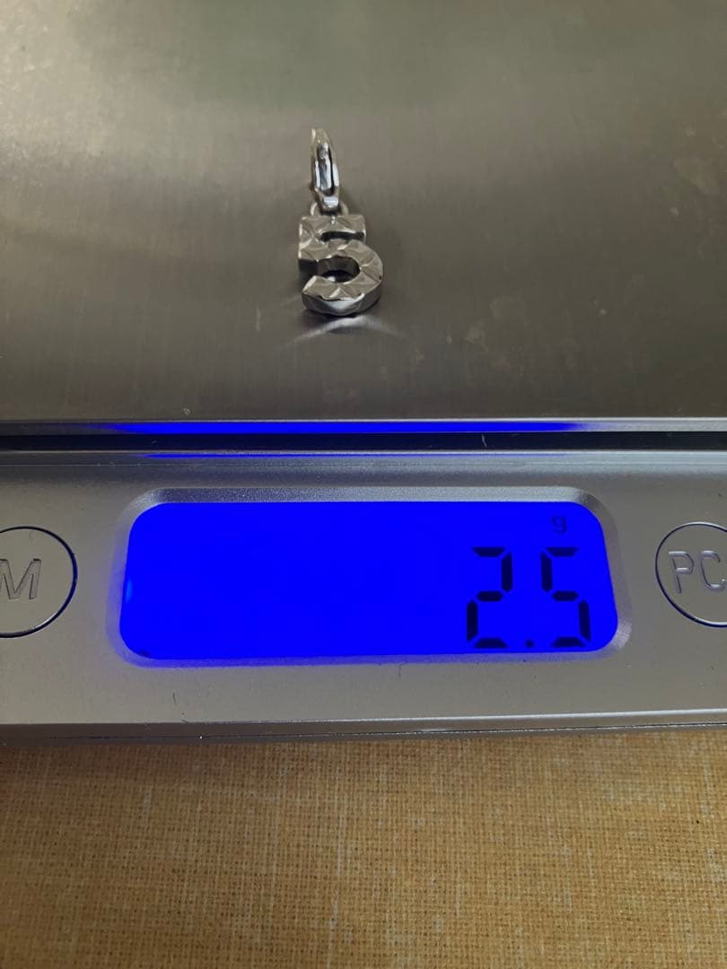 すみれ様CHANEL ナンバー5 マトラッセ キルティングチャーム K18WG