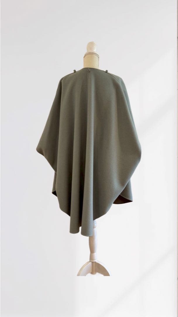 ADORE（アドーア） ツートン リバーフードコート／ポンチョコート