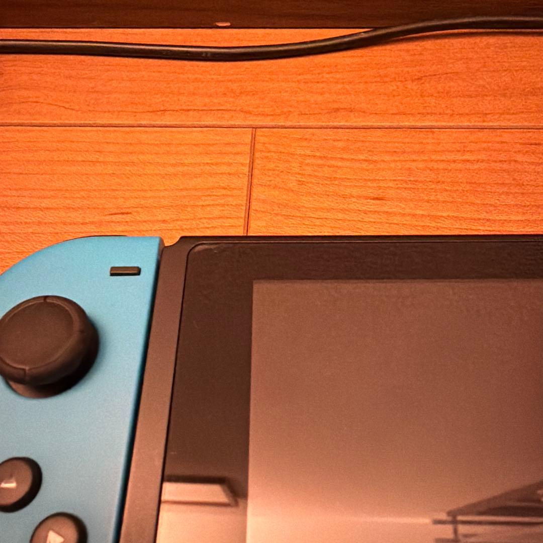 Nintendo Switch 本体＋付属品　値下げ不可