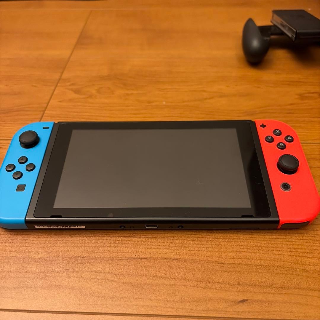 Nintendo Switch 本体＋付属品　値下げ不可