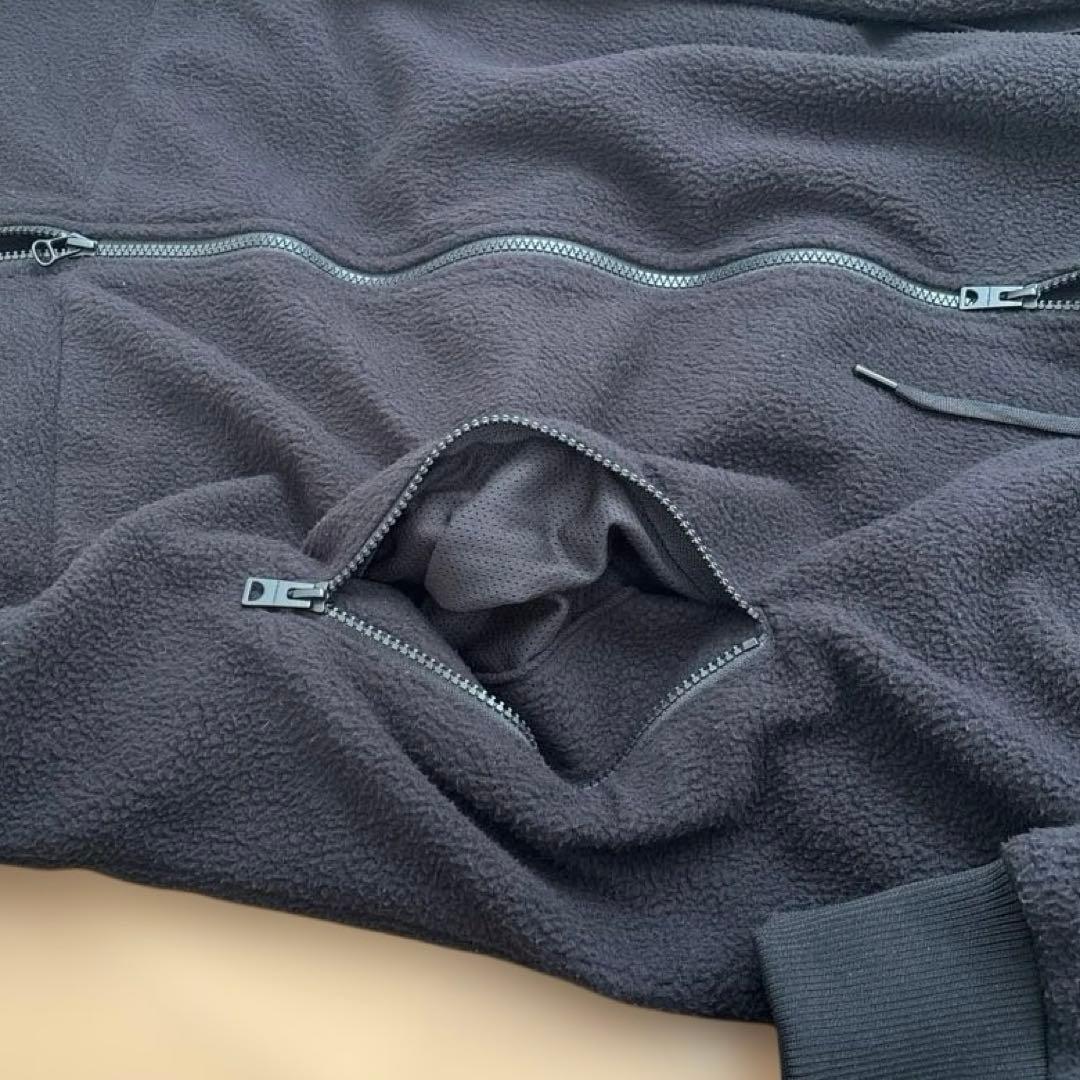 [値下げ 未使用品] オニツカタイガー 黒フリースジップパーカー 丈長め