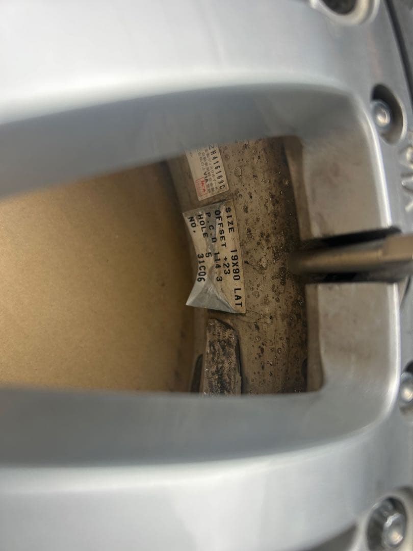 オートクチュール　ホイール　19インチ　9j +23 +35 PCD114.3