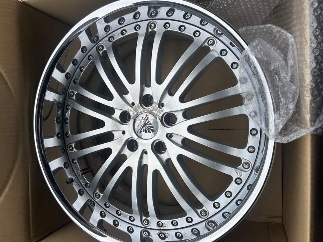 オートクチュール　ホイール　19インチ　9j +23 +35 PCD114.3