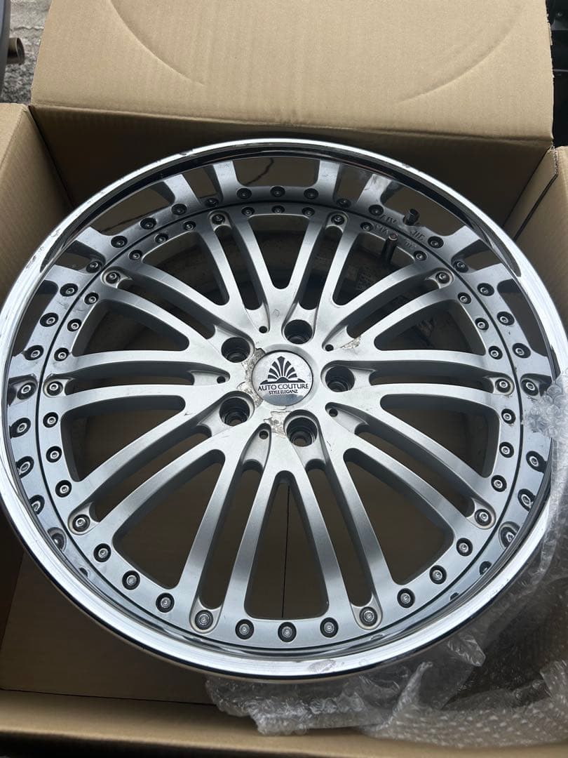 オートクチュール　ホイール　19インチ　9j +23 +35 PCD114.3