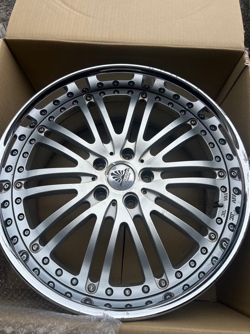 オートクチュール　ホイール　19インチ　9j +23 +35 PCD114.3