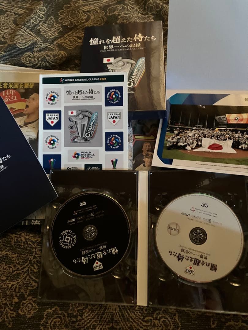 憧れを超えた侍たち 2023 WBC 侍ジャパン。DVD。➕スポーツ各新聞６紙