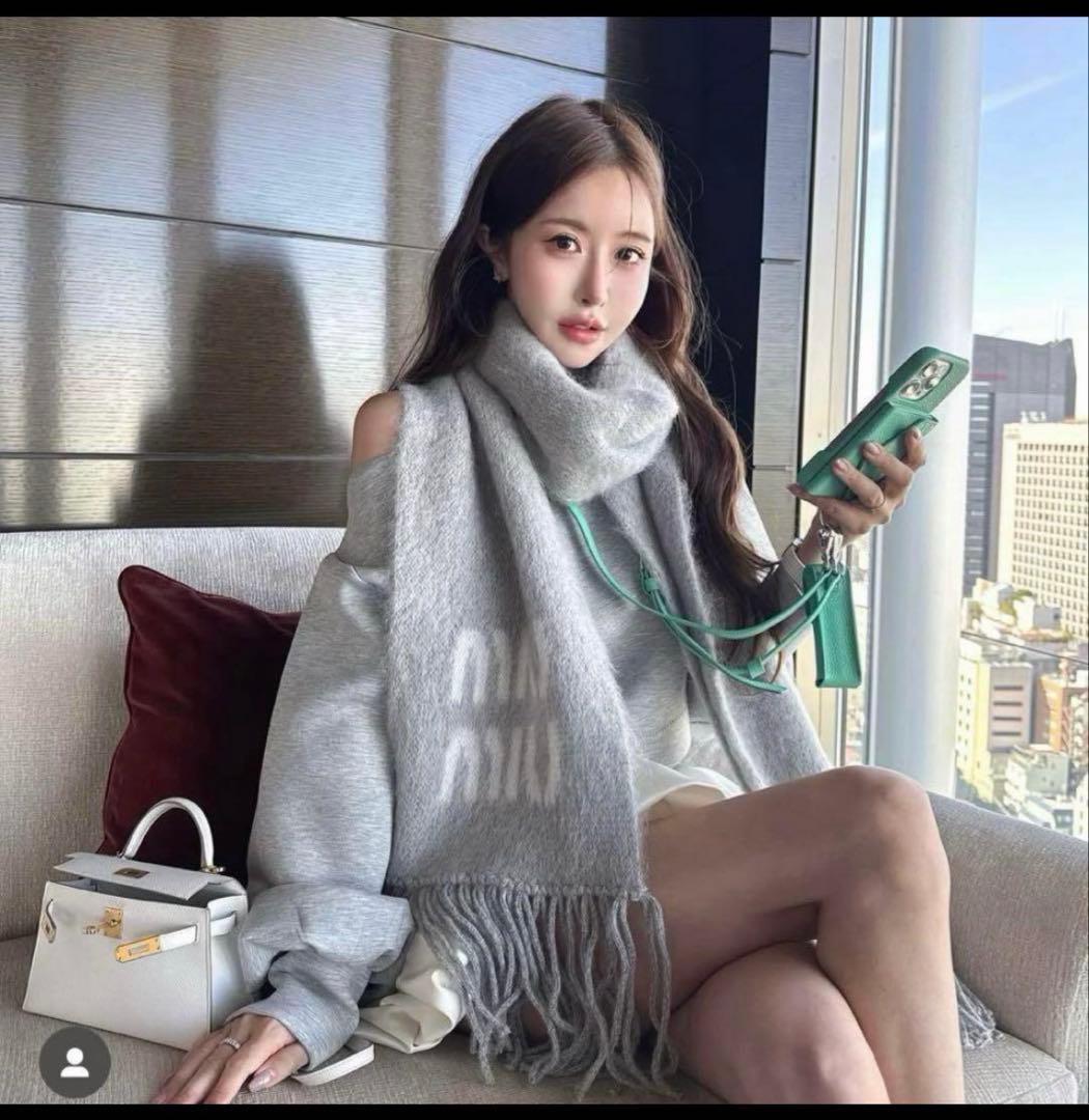 amiさん　鈴木亜美　スマホケース　ショルダー　iPhone14 マルチケース