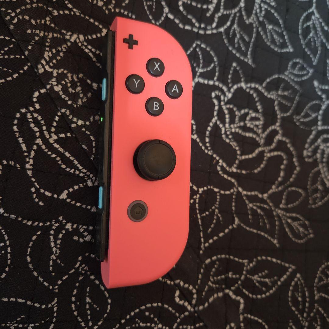 シ*ウ様 訳アリ ジャンク switch 液晶 本体とジョイコン右 換装済