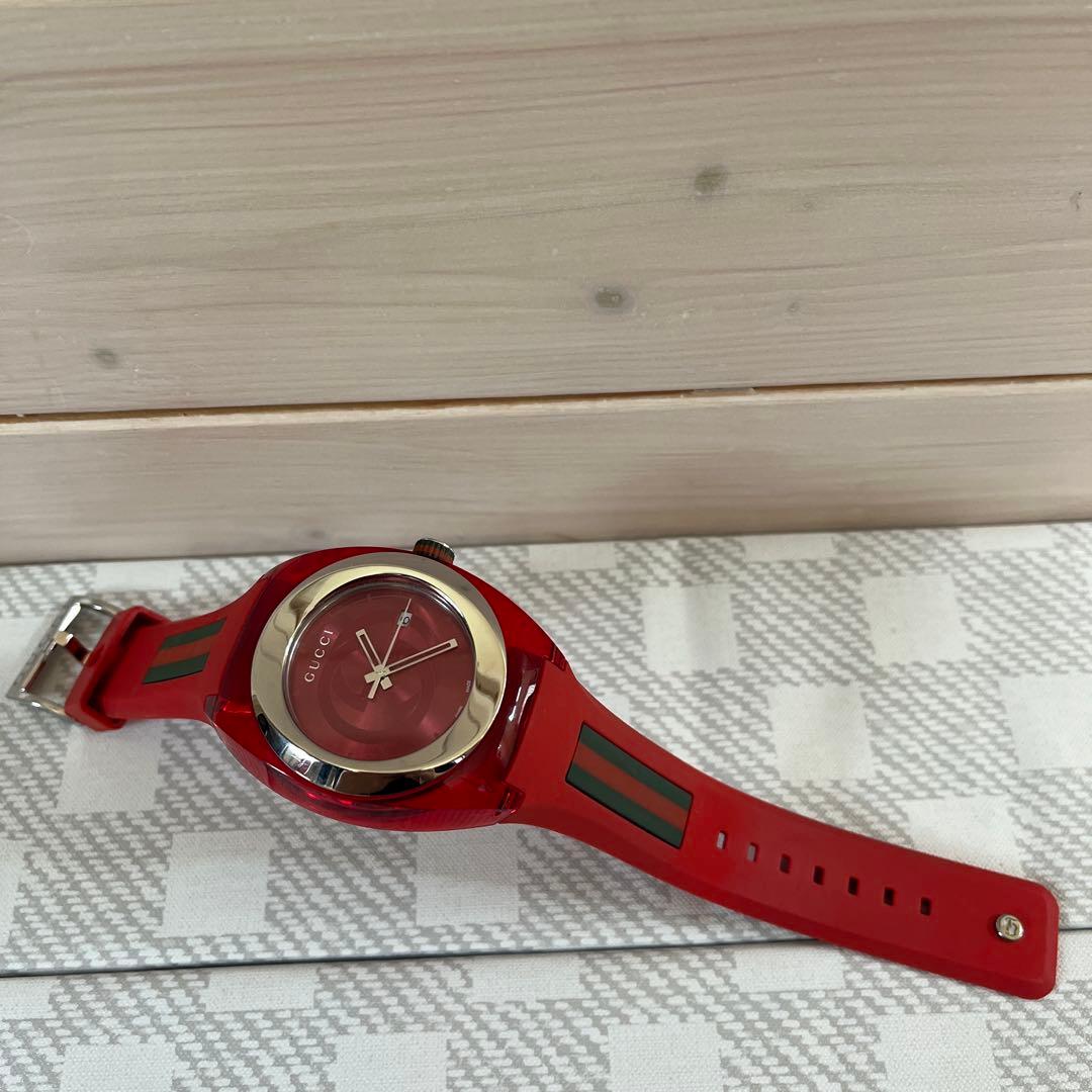GUCCI グッチ　sync archive Watch rubber レッド