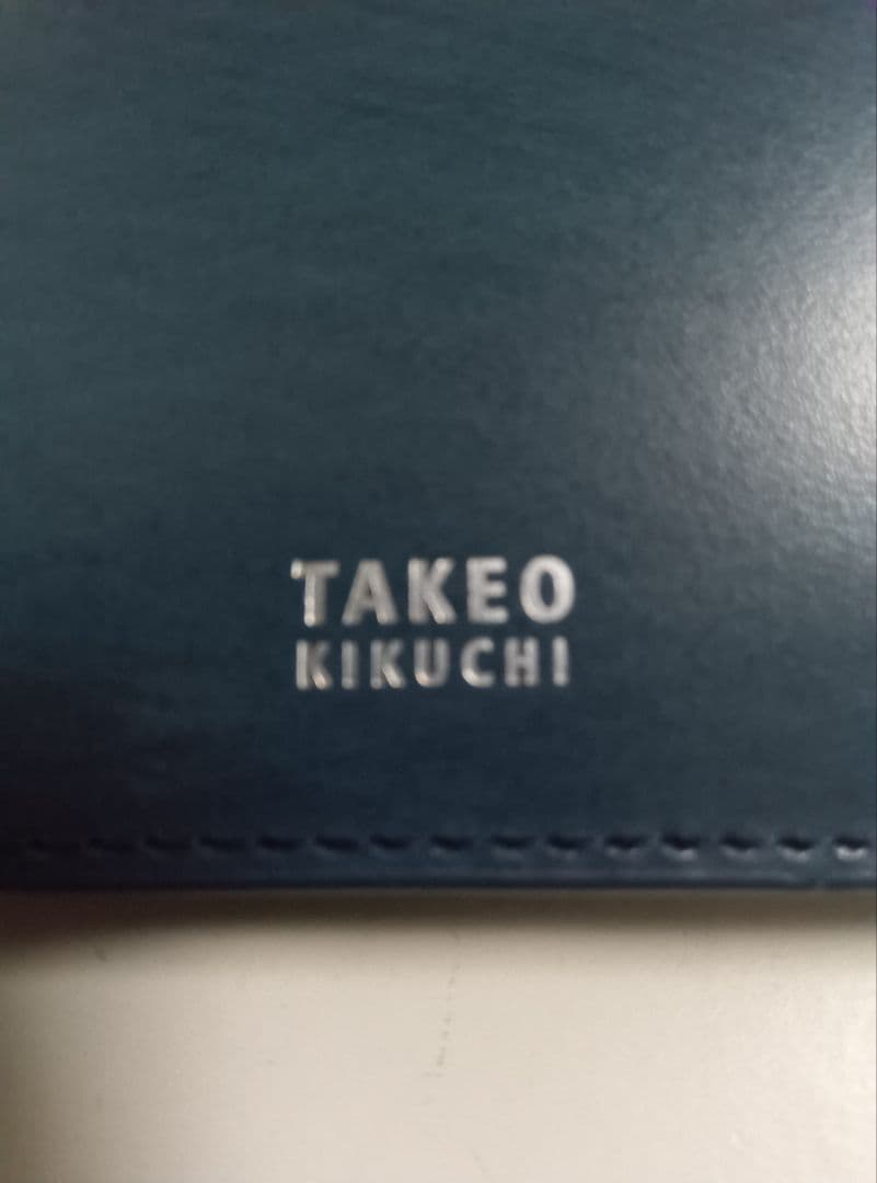 ののの出品です！！タケオキクチ 二つ折り財布 ネイビー 新品未使用品 箱付