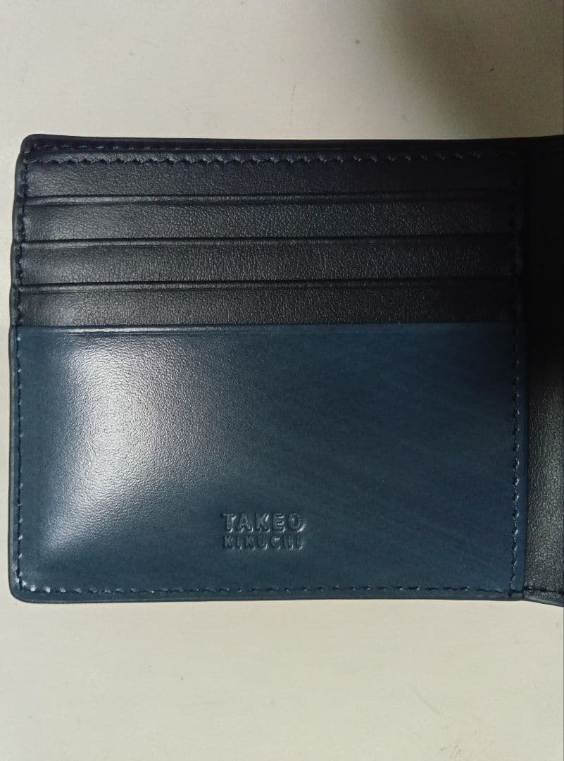 ののの出品です！！タケオキクチ 二つ折り財布 ネイビー 新品未使用品 箱付