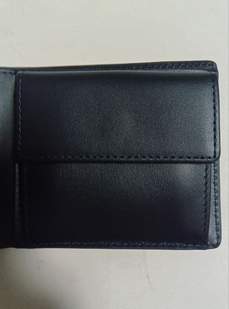 ののの出品です！！タケオキクチ 二つ折り財布 ネイビー 新品未使用品 箱付