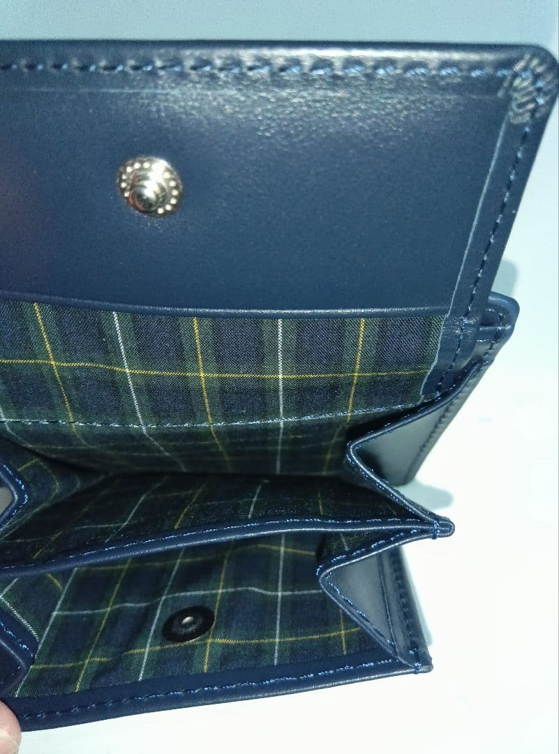 ののの出品です！！タケオキクチ 二つ折り財布 ネイビー 新品未使用品 箱付