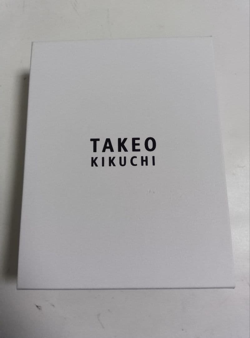 ののの出品です！！タケオキクチ 二つ折り財布 ネイビー 新品未使用品 箱付