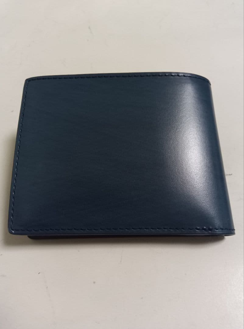 ののの出品です！！タケオキクチ 二つ折り財布 ネイビー 新品未使用品 箱付