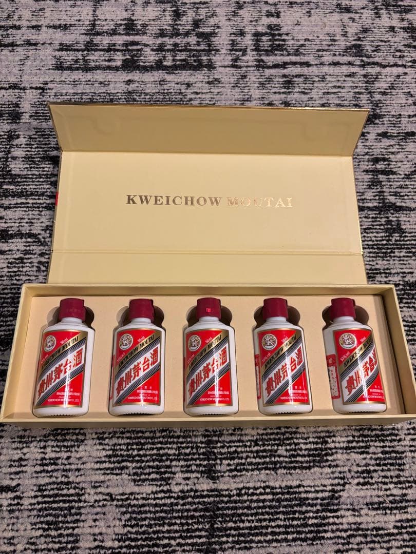 【貴州茅台酒】【即発送】マオタイ　50ml×5本入り　53% 箱付