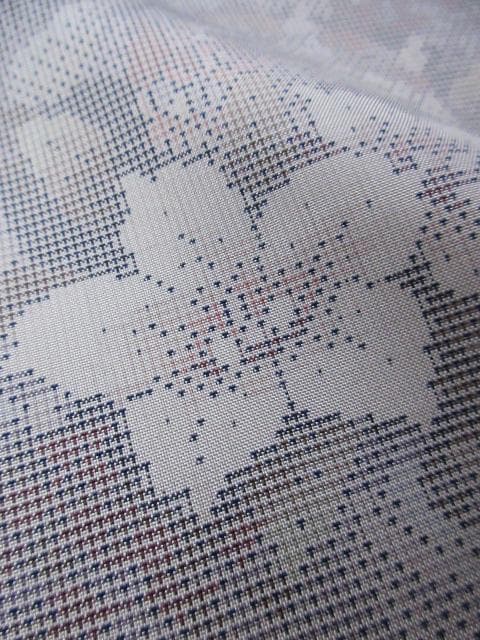 新古品！白大島紬＊７マルキ＊本場大島紬＊色紙文＊着物＊１５９ｃｍ＊裄６３