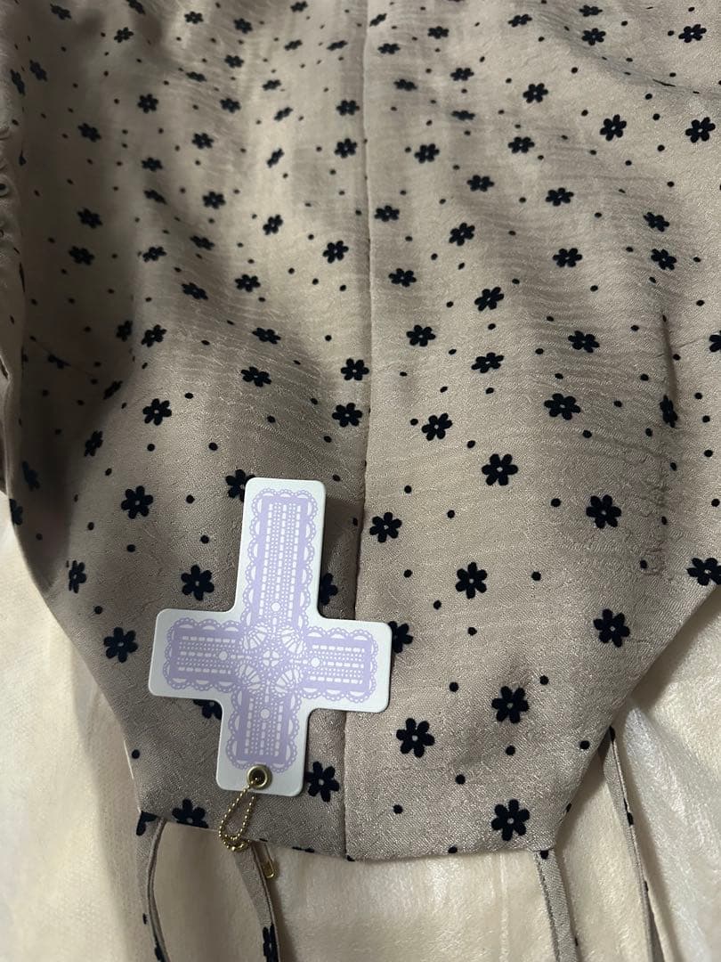 本日のみ価格⭐︎新品タグ付き⭐︎Flocky Flower Cami Dress